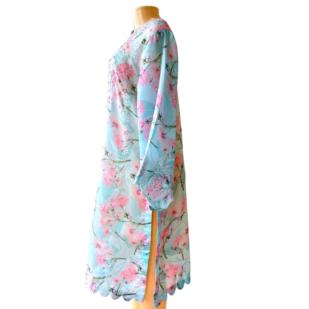 Light Blue Floral Embroidered Women’s Kurta - Picture 3 of 11
